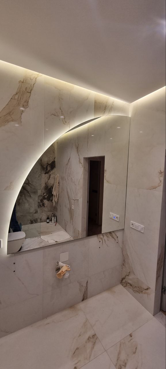 дзеркало з підсвіткою в ужгороді