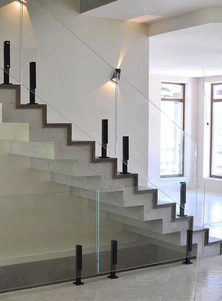 скляні огорожі в Ужгороді