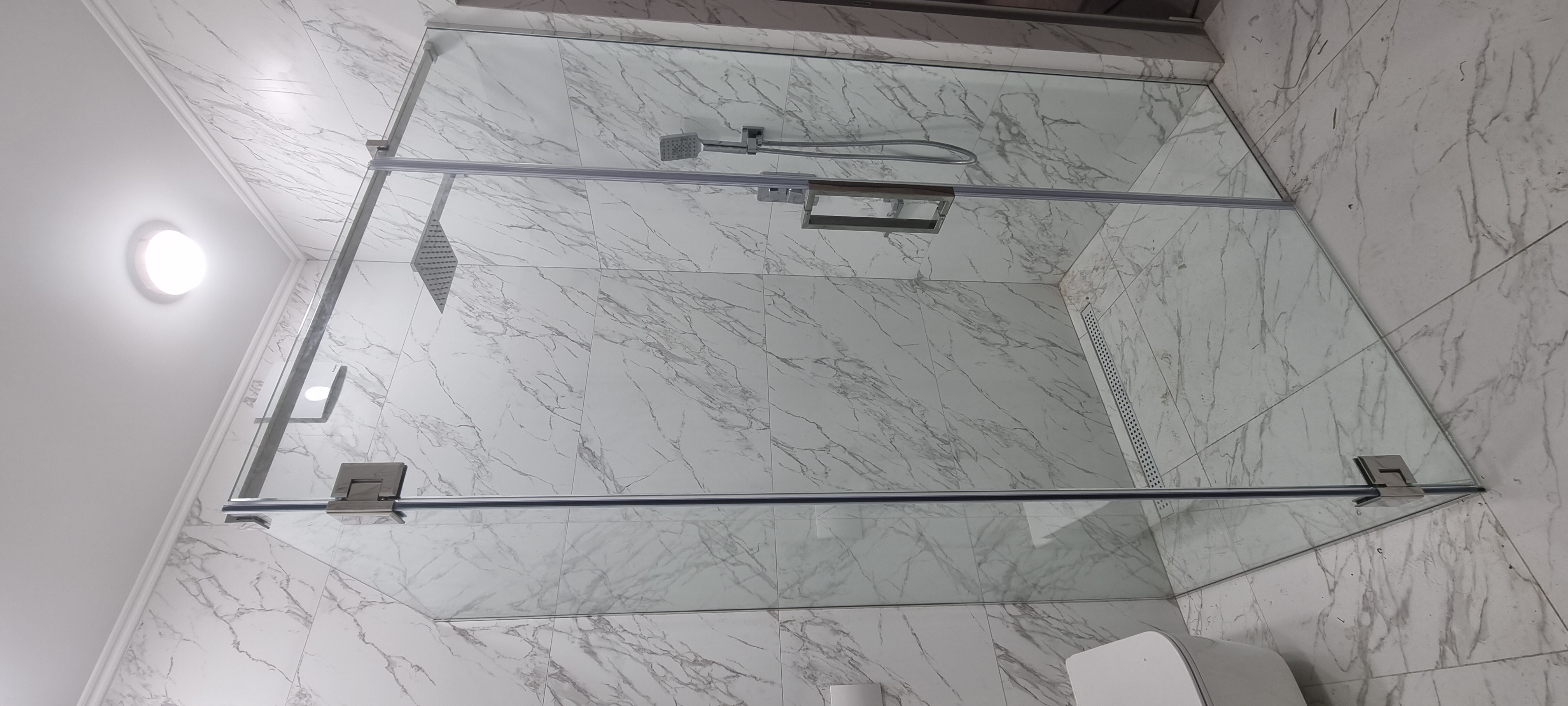 душові кабіни в ужгороді